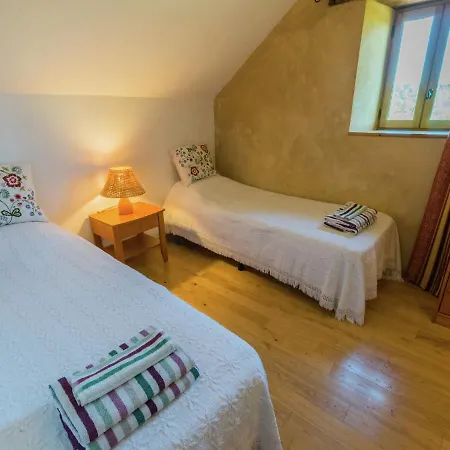Spacious With Private Pool In Loubejac * Montcabrier (Lot)