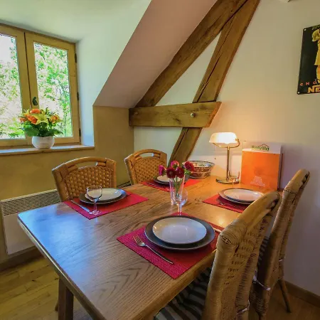 Spacious With Private Pool In Loubejac Prázdninový dům *