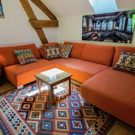 Prázdninový dům Spacious With Private Pool In Loubejac